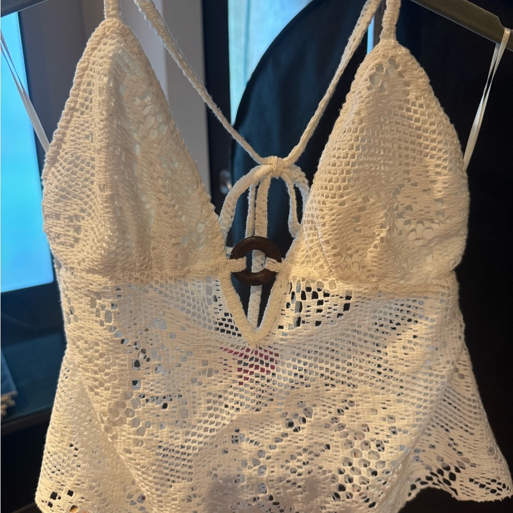 Edikted Crochet Lace Spaghetti-Strap Camisole in Cream